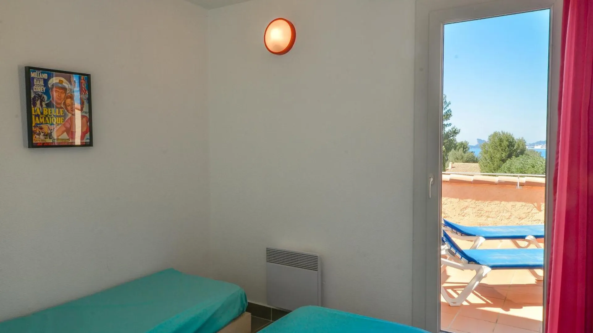 Apartment Vvf Residence Saint-Cyr-Sur-Mer Frankreich