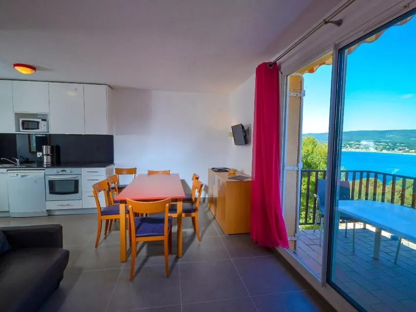 Vvf Residence Saint-Cyr-Sur-Mer Apartment